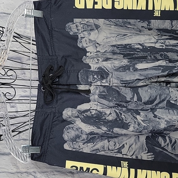 WALKING DEAD AMC Board Shorts‎ Swim Trunks Large - Picture 2 of 8